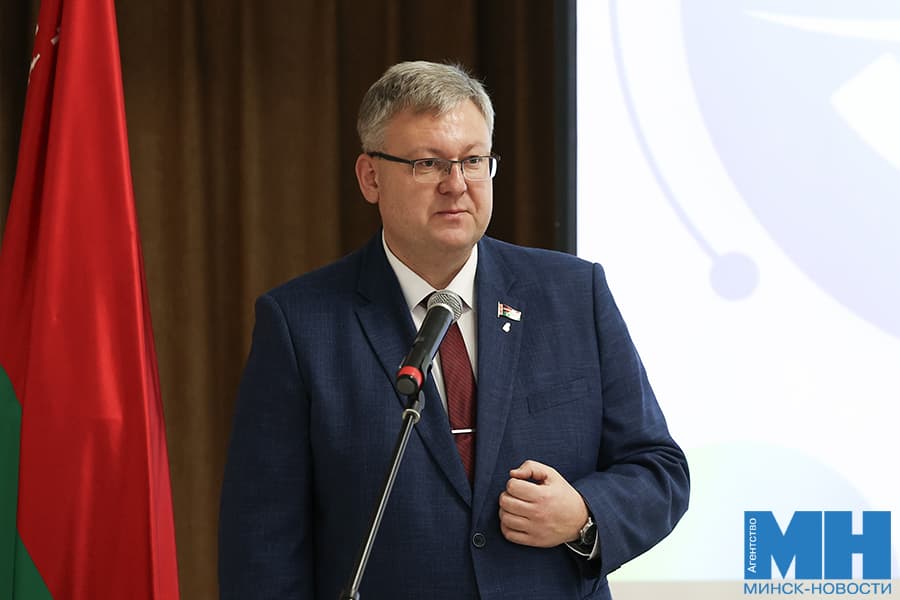 2026 10 22 mgik forum molodyh parlamentariev otkrytie czuran malinovskaya15 kopiya