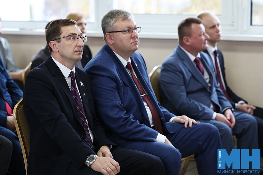 2026 10 22 mgik forum molodyh parlamentariev otkrytie czuran malinovskaya28 kopiya