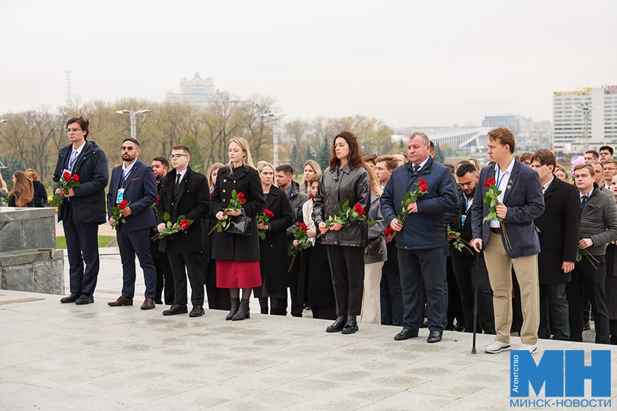2026 10 22 obshhestvo forum molodyh parlamentariev kulaga 115 kopiya