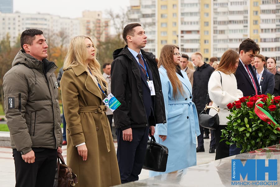 2026 10 22 obshhestvo forum molodyh parlamentariev kulaga 120 kopiya