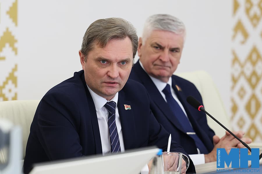 2026 10 28 mgik konferencziya gosupravlenie v 21 veke chernikov malinovskaya37 kopiya