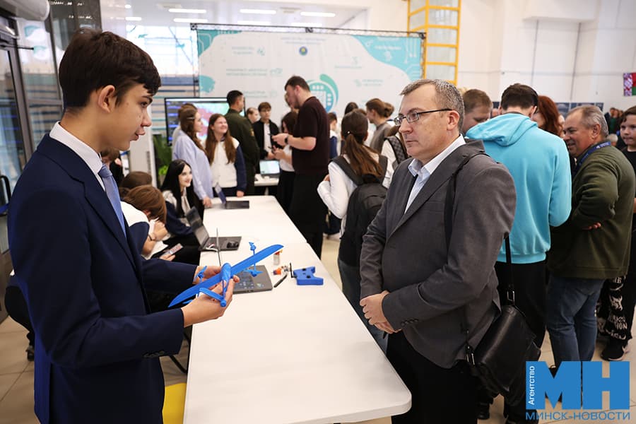 2026 22 10 obrazovanie tehnopark zashhita proektov lukashov kopiya