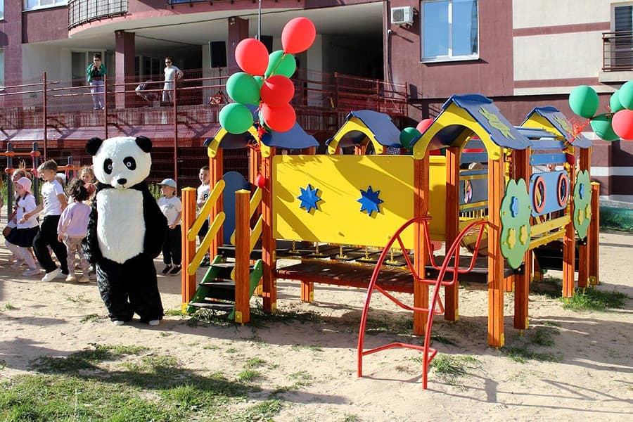 Благодаря гражданской инициативе в Центральном районе появилась современная игровая площадка