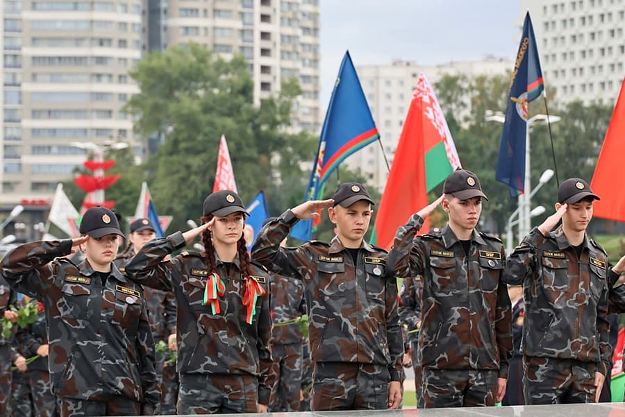 Открытие военно-патриотической игры «Зарница» состоялось у стелы «Минск — город-герой»