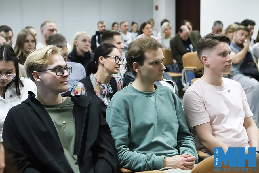 2026 09 10 mgik komendant vstrecha s trudovym kollektivom belelektromontazhnaladka pozhoga 17 kopiya