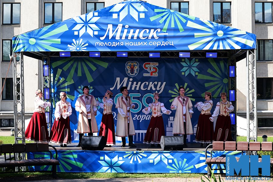 2026 09 12 prazdniki den goroda sovetskij bulvar mulyavina rajonnyj prazdnik miczevich 1 kopiya