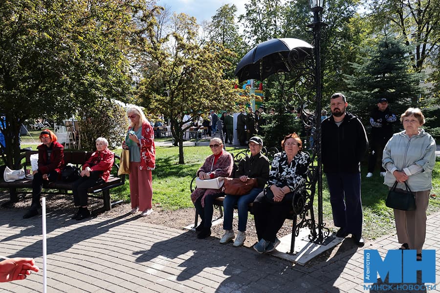 2026 09 12 prazdniki den goroda sovetskij bulvar mulyavina rajonnyj prazdnik miczevich 6 kopiya