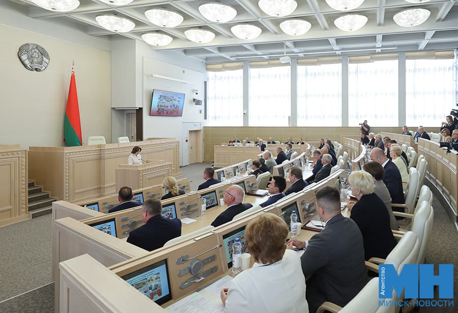 2026 09 15 politika otkrytie sessii soveta respubliki lukashov 10