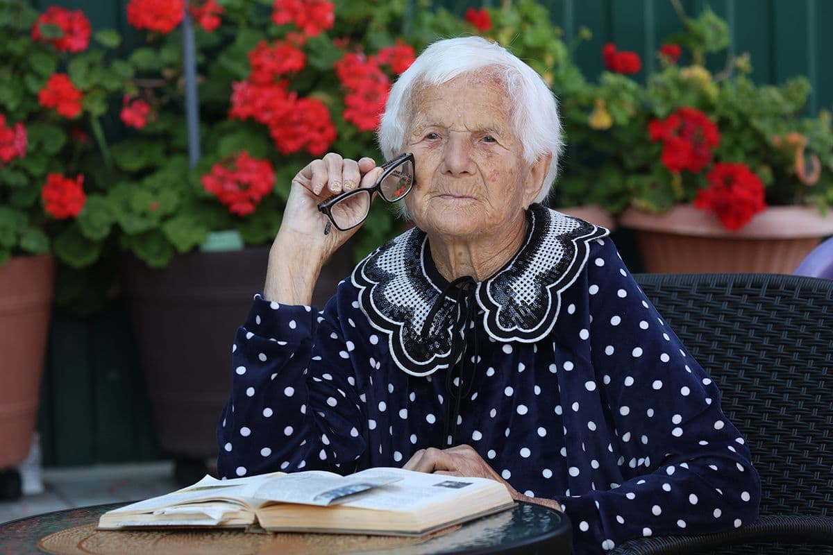 100-летняя Надежда Павлюк — про гнет польских панов, ужасы фашистской оккупации и жизнь в современной Беларуси