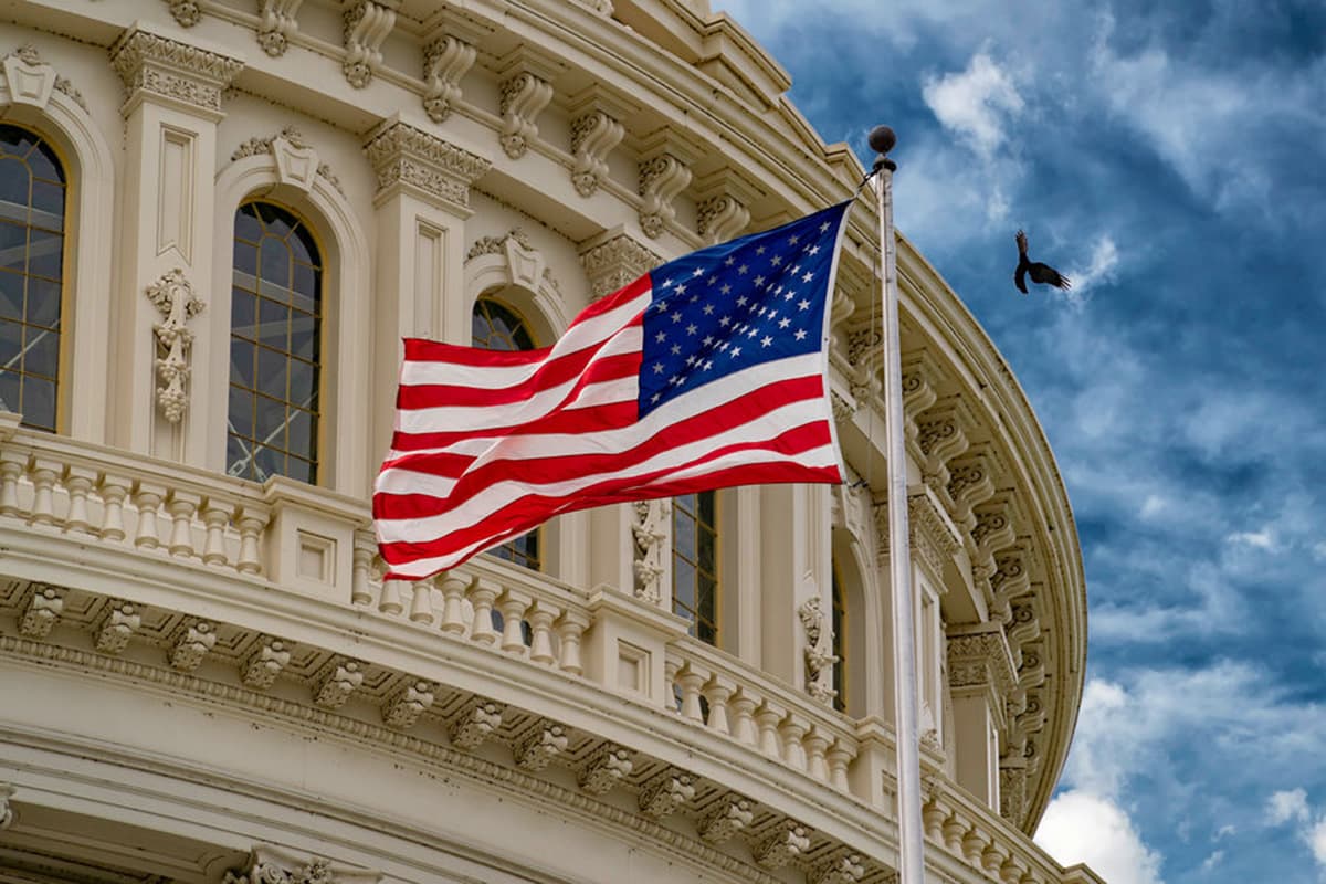 В конгрессе США приняли резолюцию с требованием завершения боевых действий против Ирана