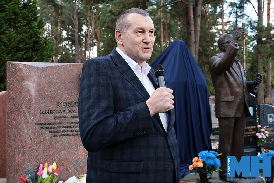 2026 09 16 politika kuharev otkrytie pamyatnika aleksandru medvedyu miczevich 15 kopiya