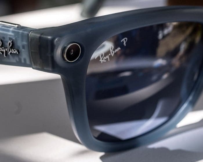 Albanese government considers ‘world-leading’ ban on smart glasses in public offices and buildings