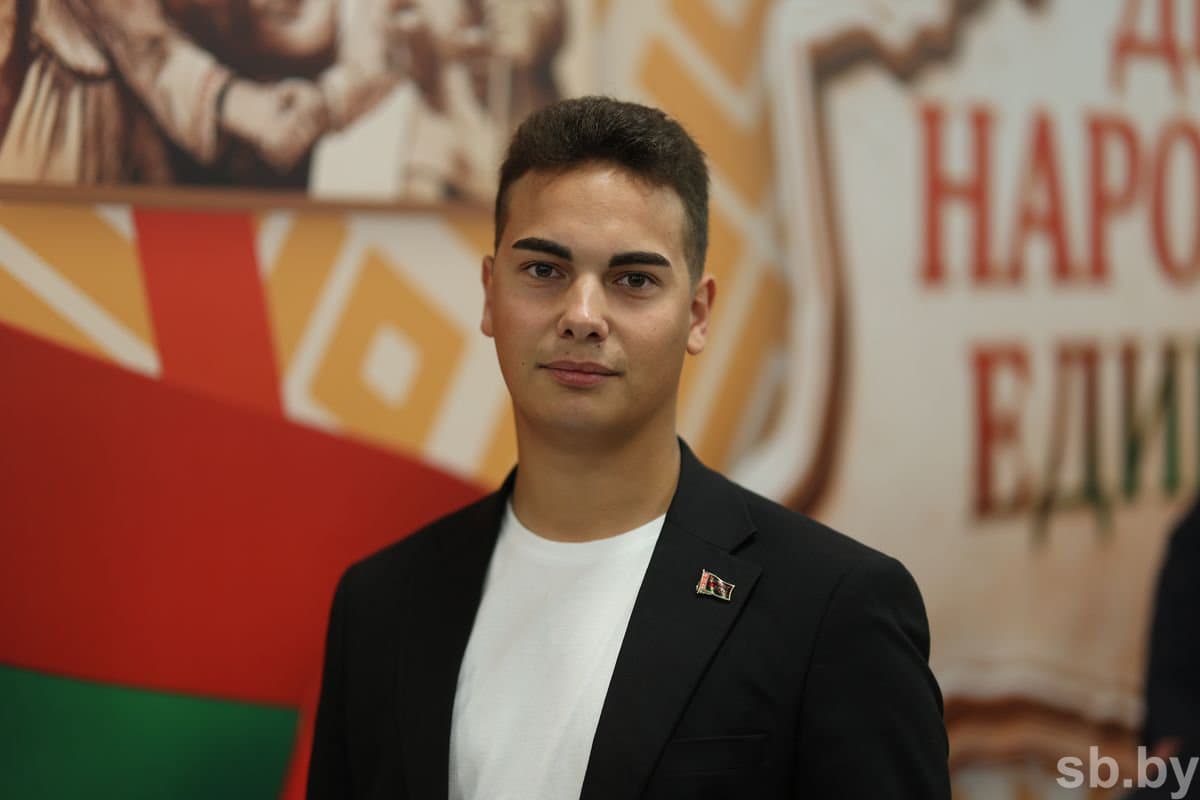 Дмитрий Иванов