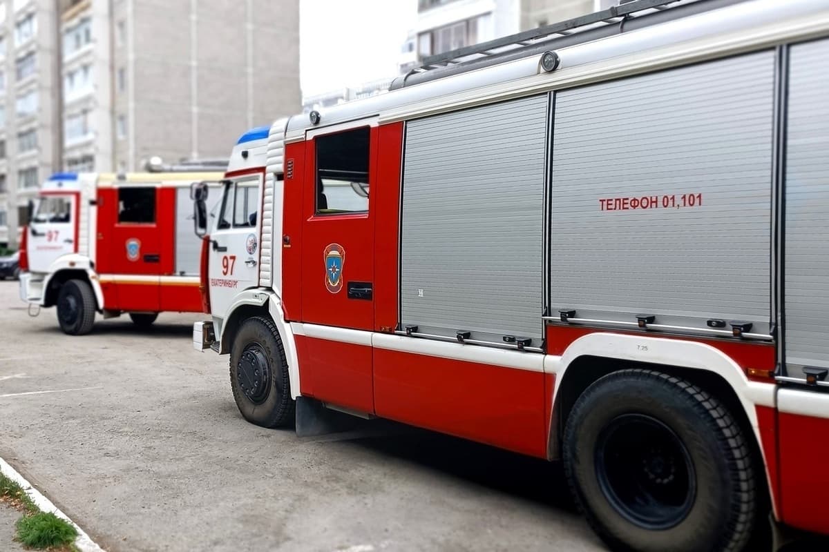 В Екатеринбурге произошел пожар в доме на Шаумяна