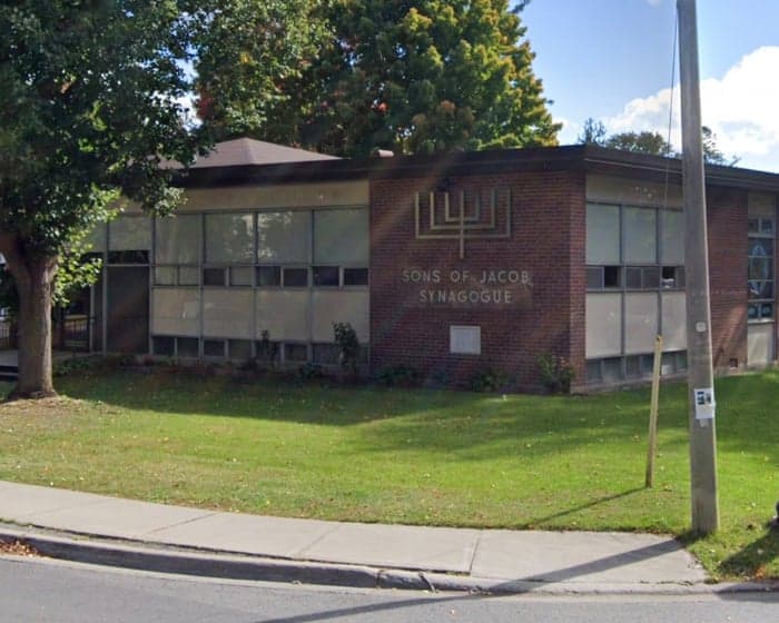Man and police officer wounded in exchange of gunfire near Ontario synagogue