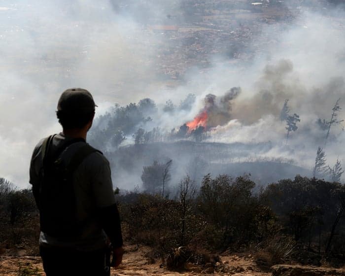 Colombia declares public calamity as wildfire threatens popular tourist area