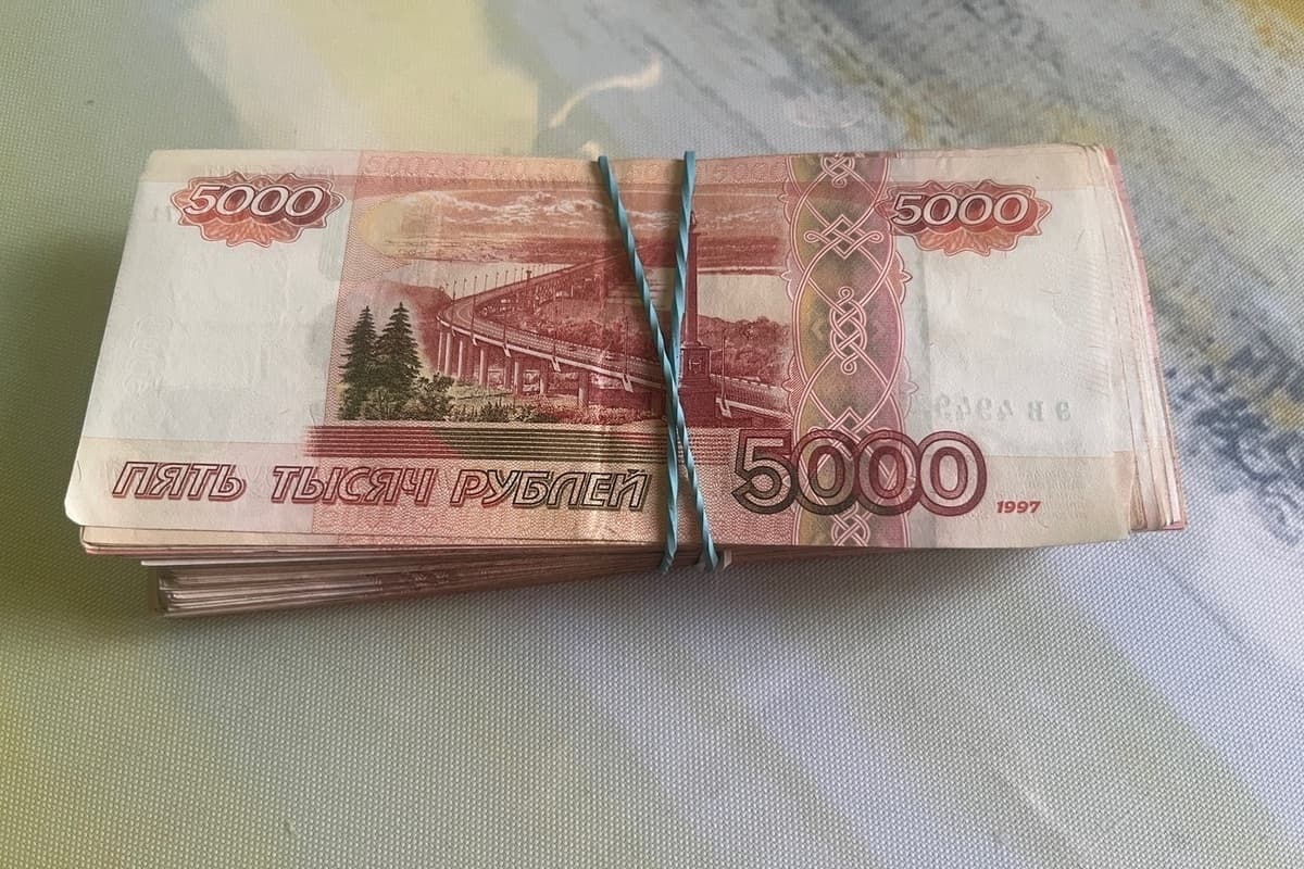 В Орле автосалон обязали выплатить покупателю «Весты» более 2,3 млн рублей