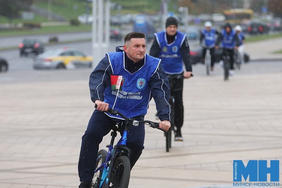2026 09 22 mgik den bez avto veloprobeg vozlozhenie malinovskaya05 kopiya kopiya