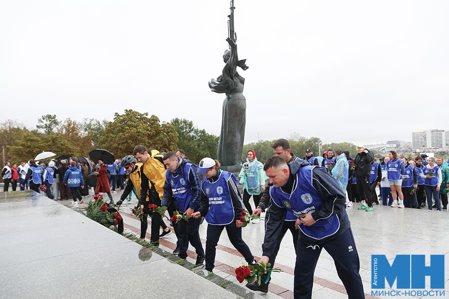 2026 09 22 mgik den bez avto veloprobeg vozlozhenie malinovskaya23 kopiya