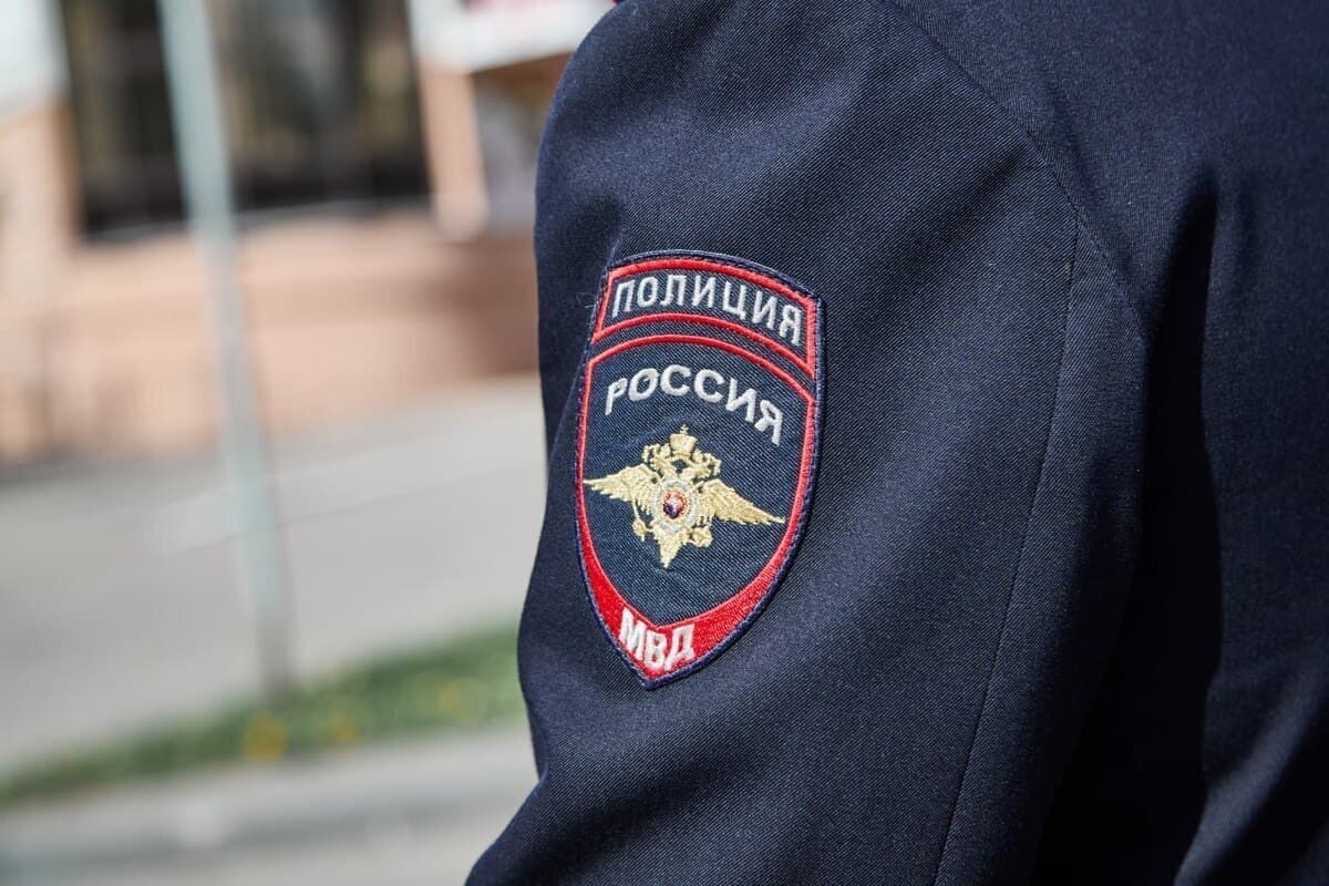 Две несовершеннолетние пензенки совершили кражу из магазина одежды на 21 тысячу рублей