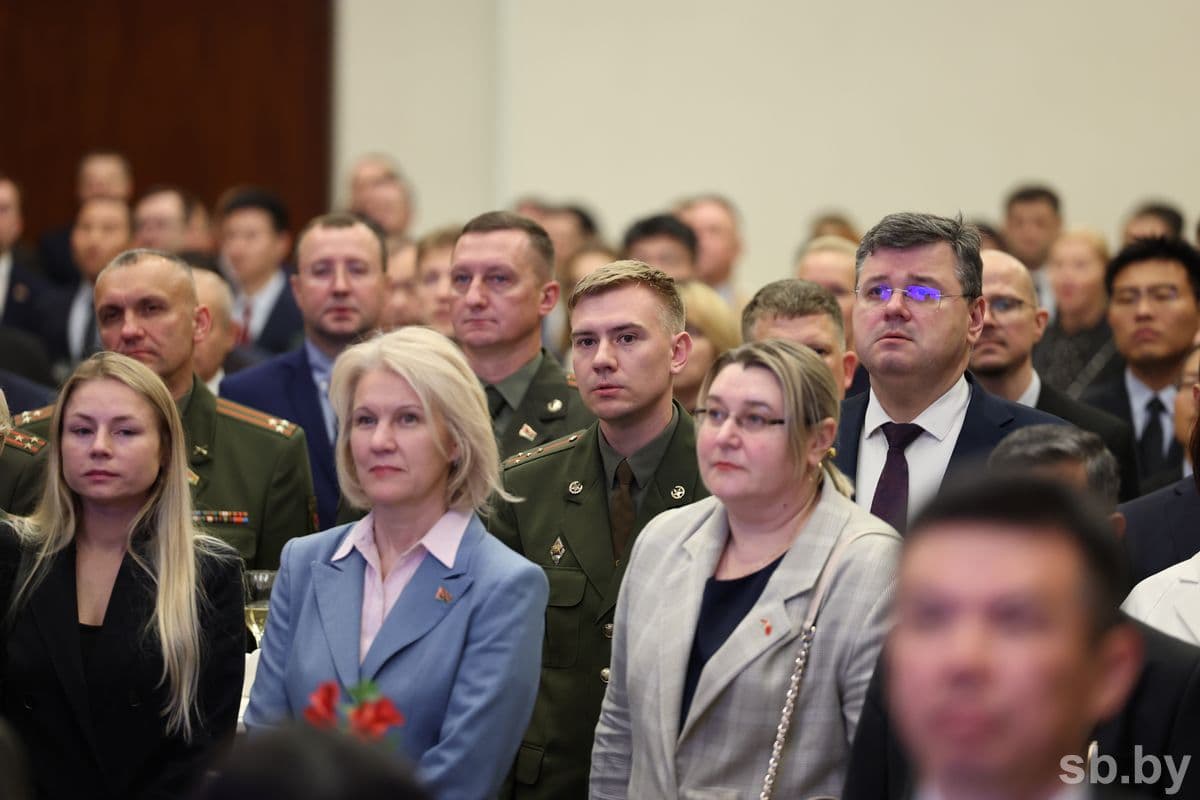 Первый заместитель Премьер-министра Беларуси обратил внимание, что Беларусь и Китай оказывают друг другу безусловную поддержку в вопросах, представляющих коренные интересы.