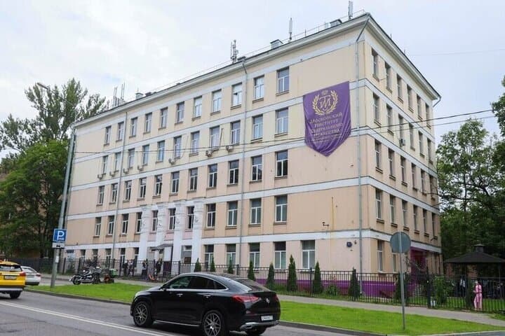 На базе театрального вуза откроют курсы журналистики «МК» под руководством Павла Гусева