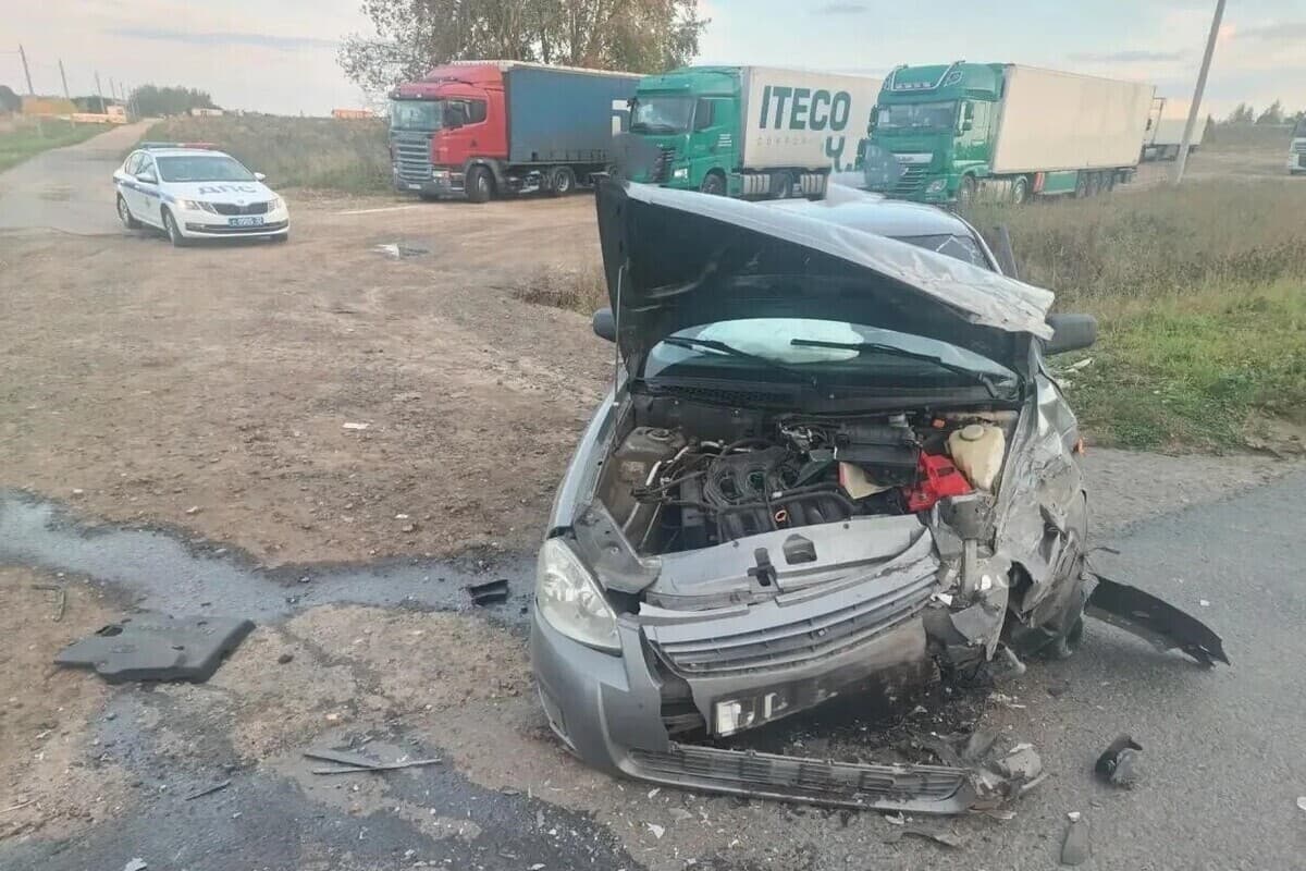 Водителю на дороге понадобилась срочная помощь медиков под Суздалем