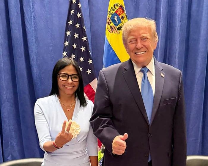 Delcy Rodríguez poses with Trump in New York as Maduro languishes in jail nearby