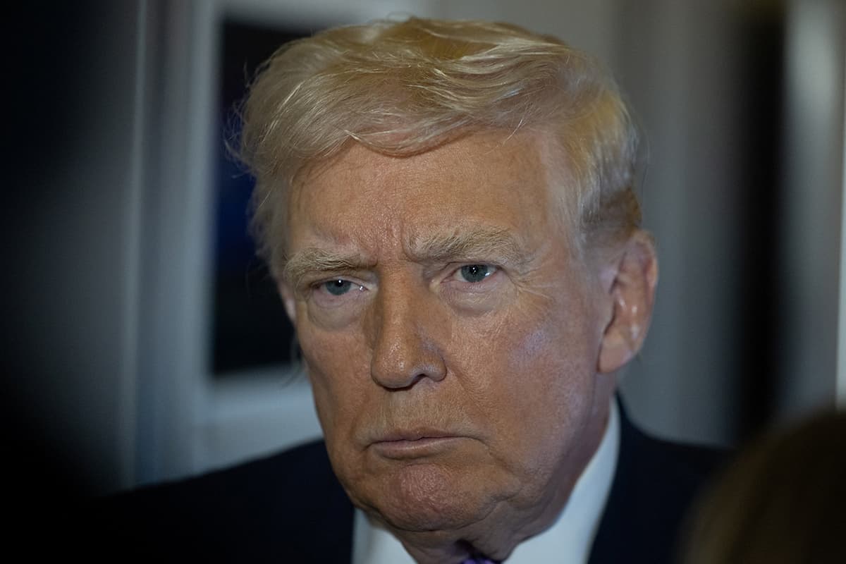 Суд обязал Трампа вернуть допуск в Белый дом журналистам CNN, MS NOW и Politico