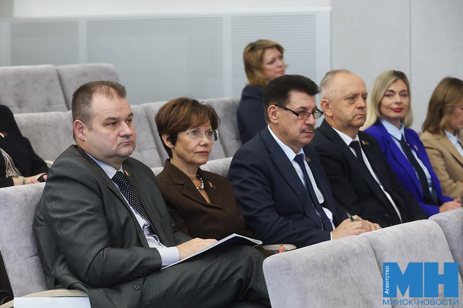 2026 09 25 mgik 21 sessiya migorsoveta malinovskaya39 kopiya