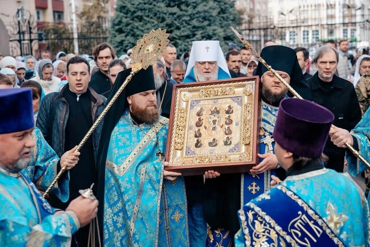 Курская Коренная икона «Знамение» вернулась из летней резиденции