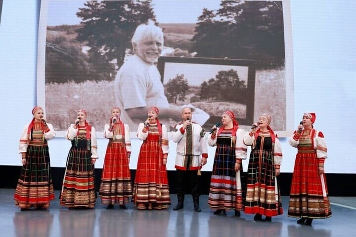 Юрий Мельков отмечает 75-летие персональной выставкой в Смоленске