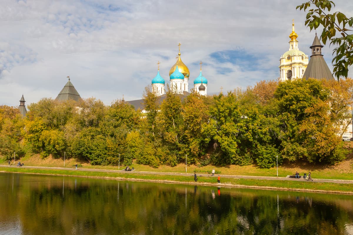 Пятница стала самым холодным днём в Москве с начала осени