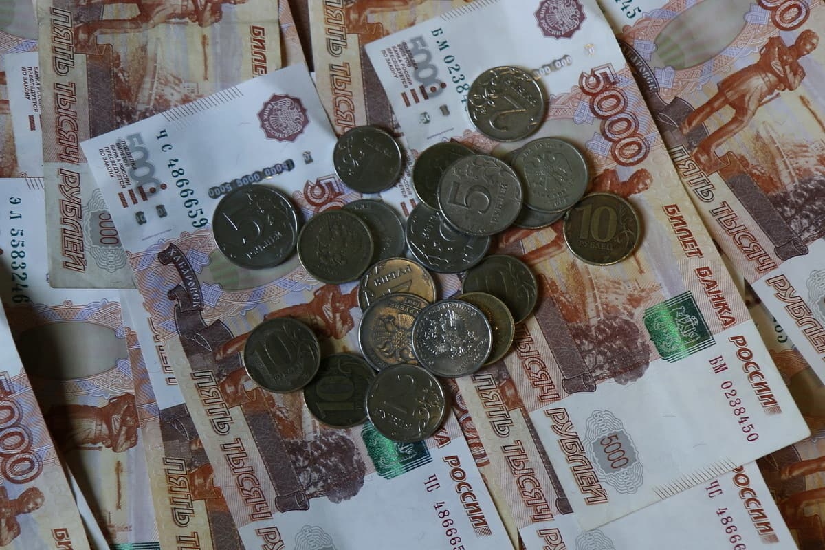Названы суммы выплат, пострадавшим в ДТП с автобусом российским школьникам