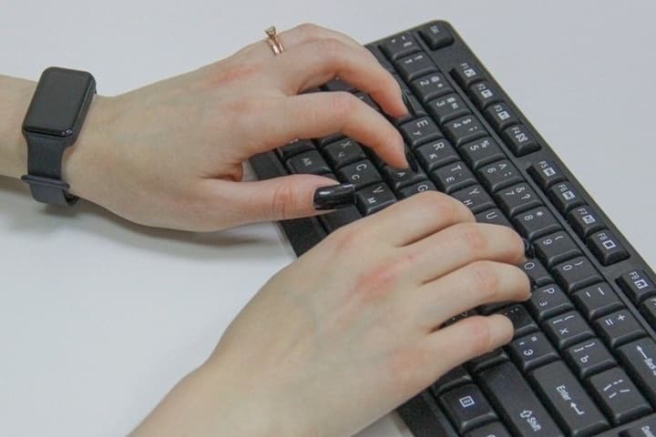 The survey showed that 53% of Tula citizens consider humor to be an assistant in their career