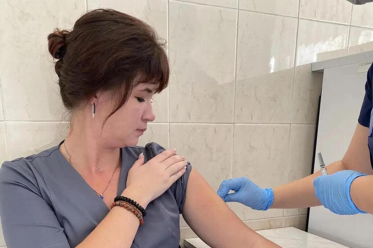 В поликлиниках Ульяновска началась вакцинация от грипп