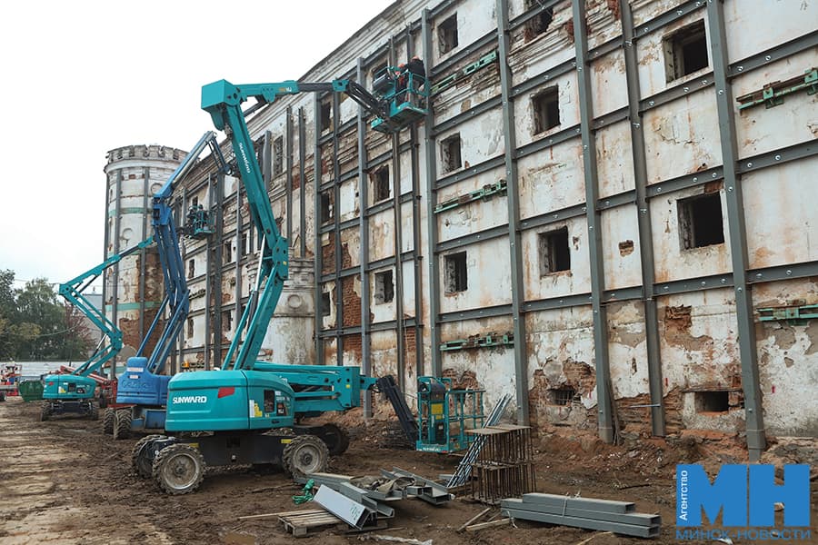 2026 09 18 strojka rekonstrukcziya pishhalovskogo zamka pozhoga 07 kopiya