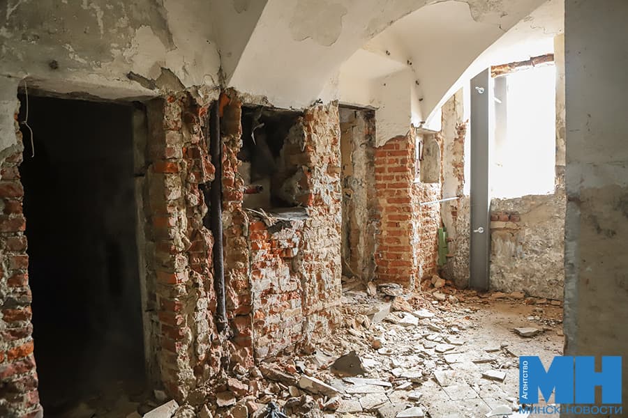 2026 09 18 strojka rekonstrukcziya pishhalovskogo zamka pozhoga 25 kopiya
