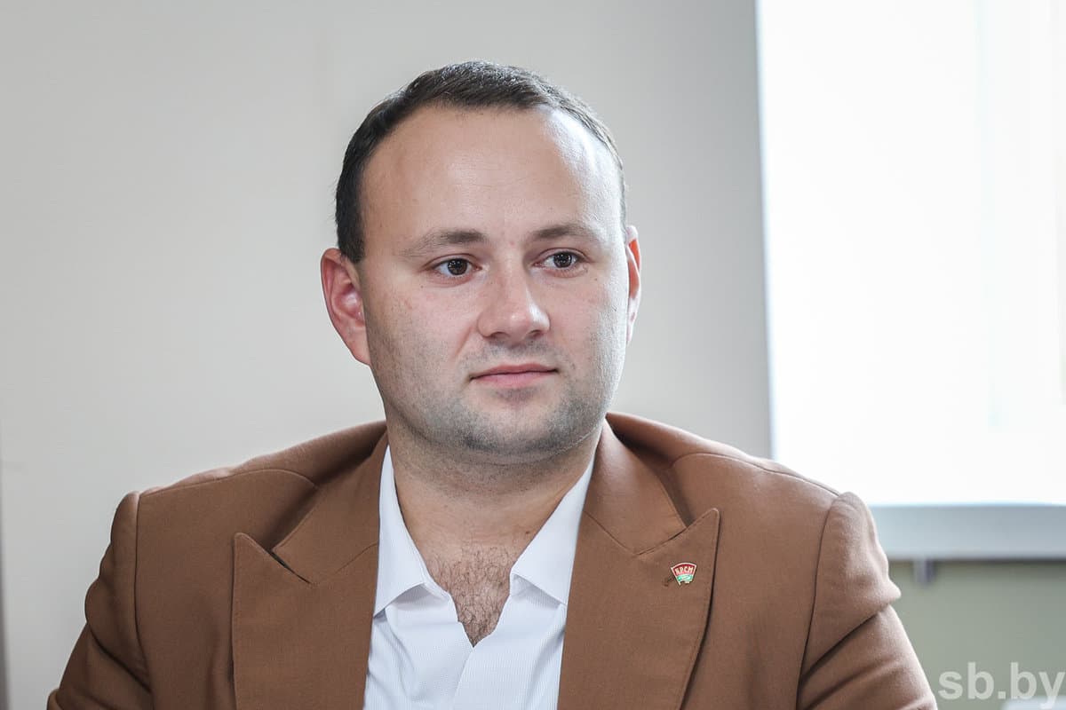 Александр Давыдовский