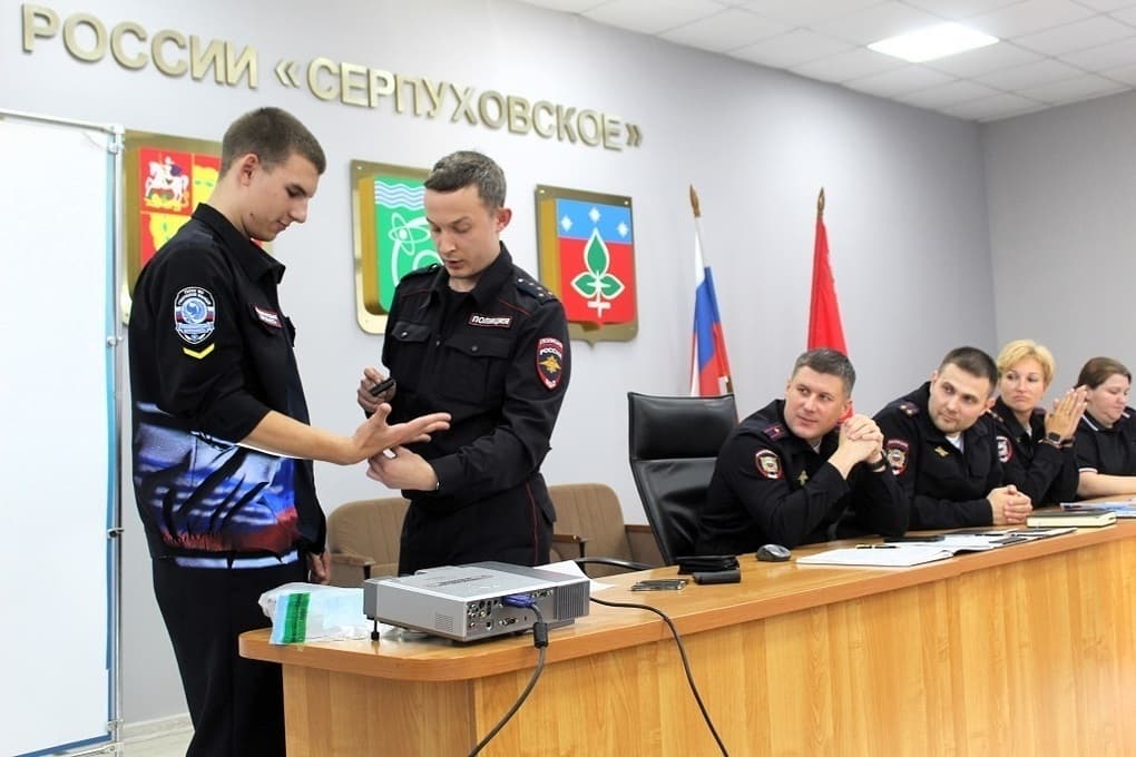 В серпуховской полиции прошел День открытых дверей