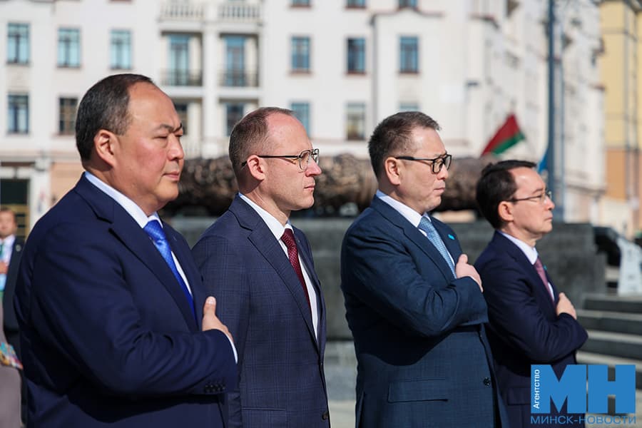 2026 10 01 mgik komendant vozlozhenie pl pobedy kulaga 1 7 kopiya