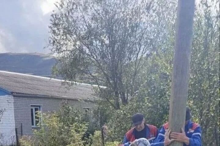 Опоры линии электропередачи заменили в селе Кани Дагестана