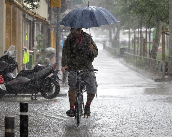 Eastern Spain braces for torrential rain and flooding