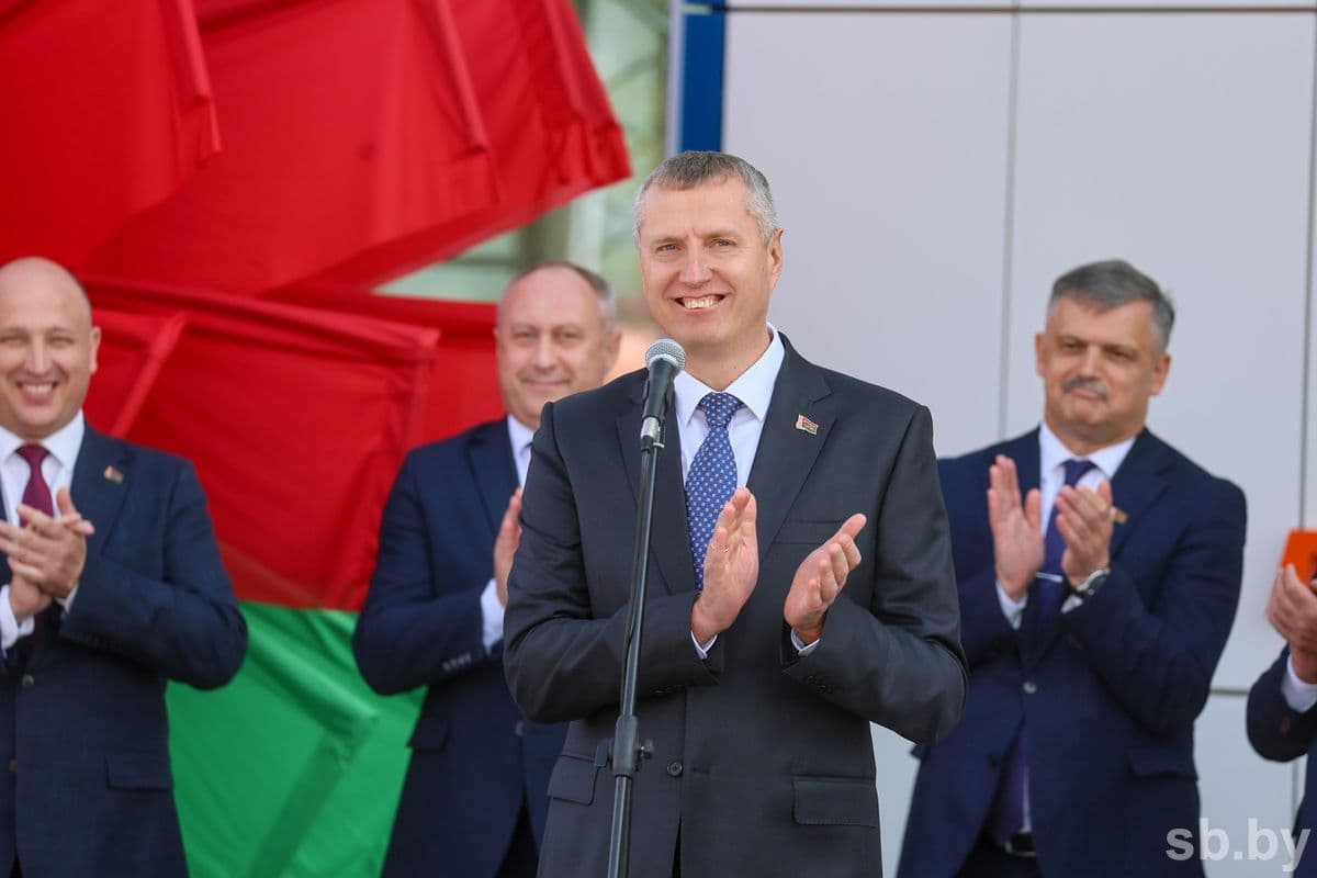 Дмитрий Крутой также выразил пожелание, чтобы новый спорткомплекс пользовался большой популярностью у молодого поколения: