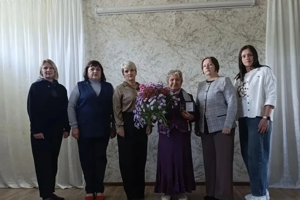 Матери защитника из Троицкого округа вручили медаль ЛДПР «Мать солдата»