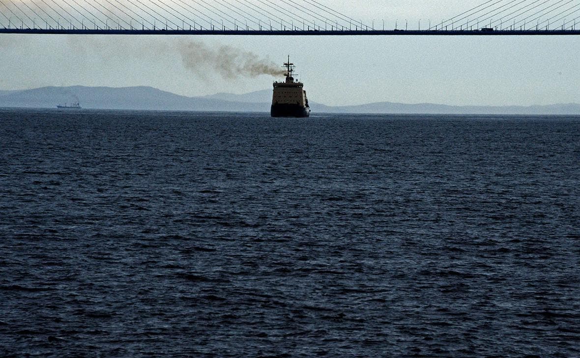 FT сообщила о буме морских перевозок через Арктику