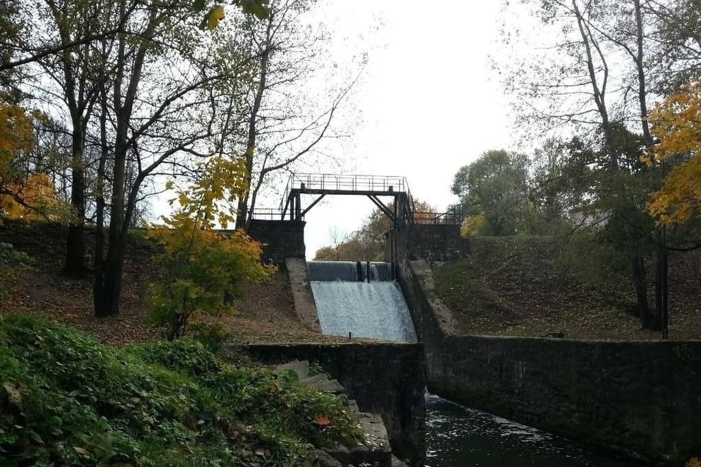 "LENVODHOZ" was warned for the dam beaten by life