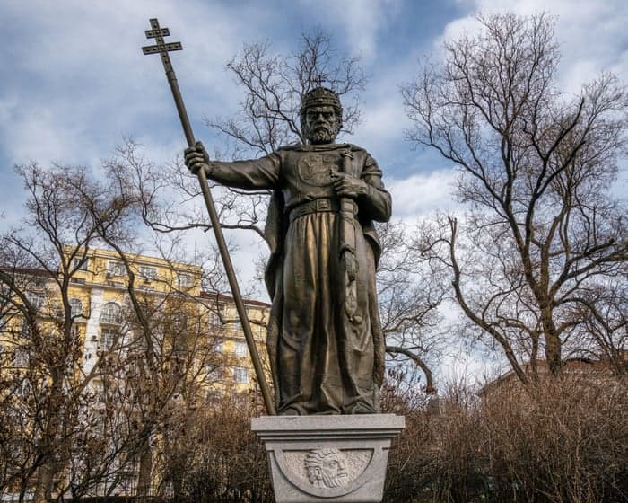 Remains of medieval tsar return to Bulgaria after decades-long dispute with Greece