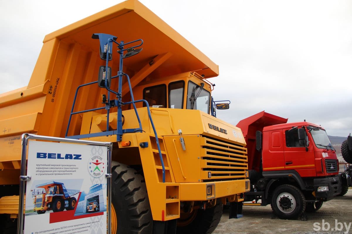 In the new conditions, the company will also start supplying MAZ, MTZ and AMKODOR machines to the Magadan region, he added.