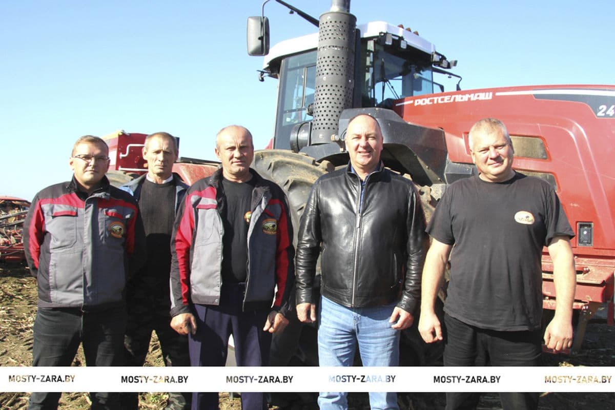 Following the Rogoznitsky grain growers, winter crops for grain were sown by Gudevichi CJSC on an area of 1951 hectares and the Dubno branch on an area of 2020 hectares, and behind them all other farms.
